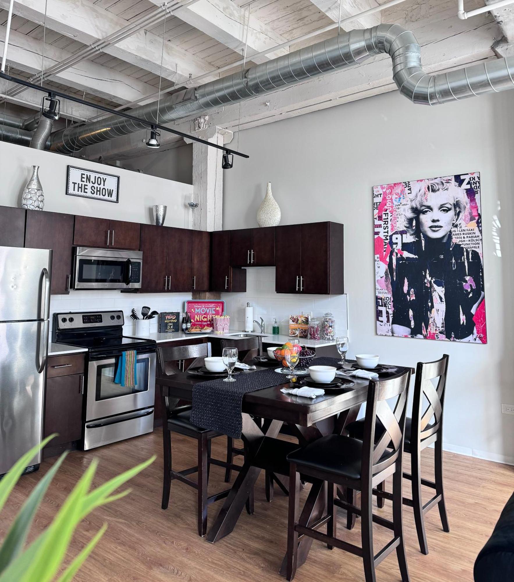 Luxery Stay Chicago - Themed Units! Close To Downtown, Mccormick Place & Wintrust Arena Buitenkant foto